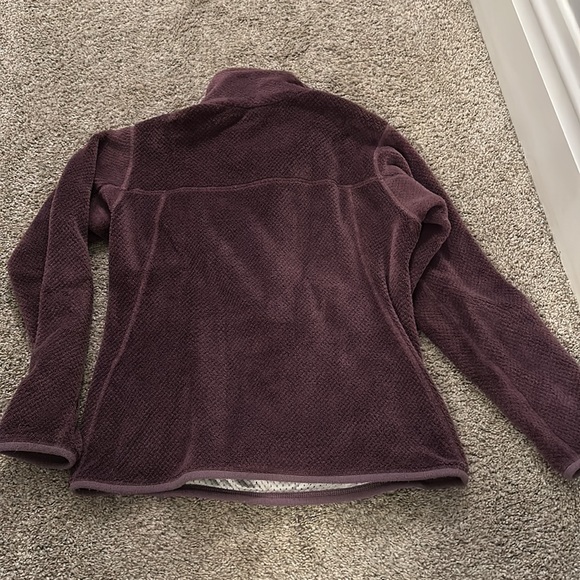 Purple Patagonia pullover - Picture 7 of 9